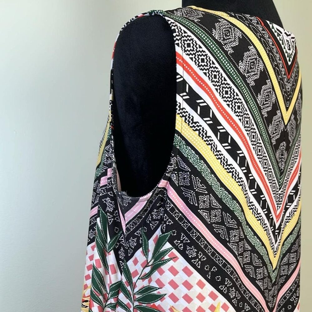Roz & Ali Woman's XL Sleeveless Multi Color Tank Festival Resortwear Base Layer - Picture 3 of 6
